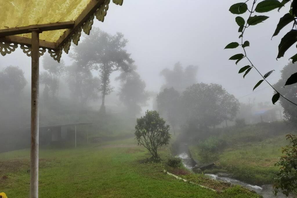 Farmstay in ചില്ലുകൂടാരം at Les Domki et al. Vagamon Eksteriør billede