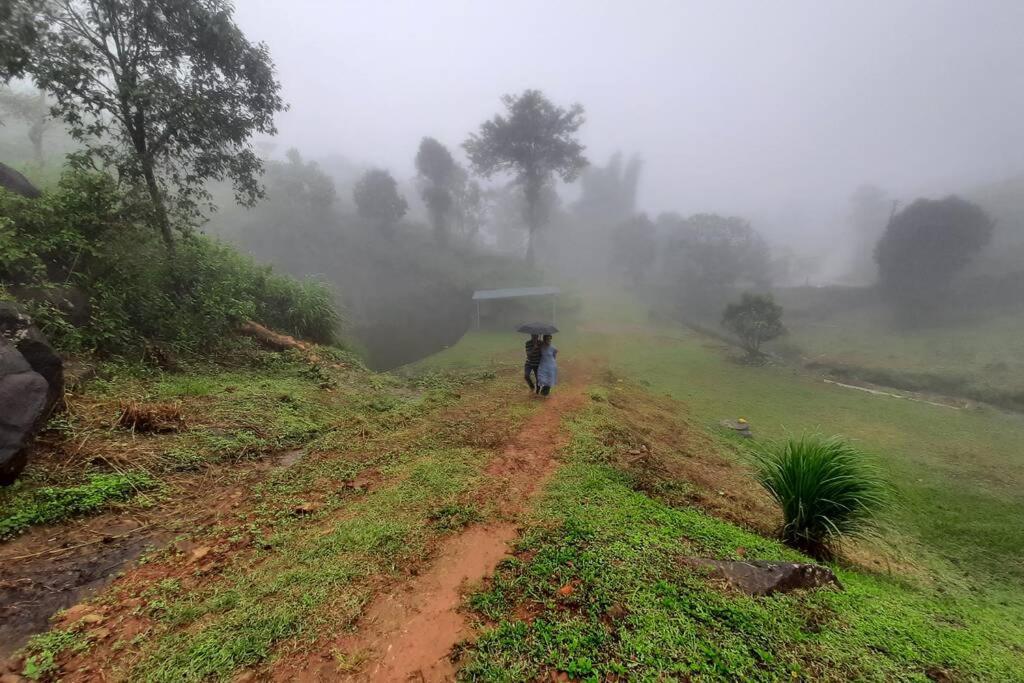 Farmstay in ചില്ലുകൂടാരം at Les Domki et al. Vagamon Eksteriør billede